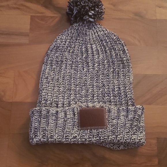 Love Your Melon beanie - Picture 2 of 2